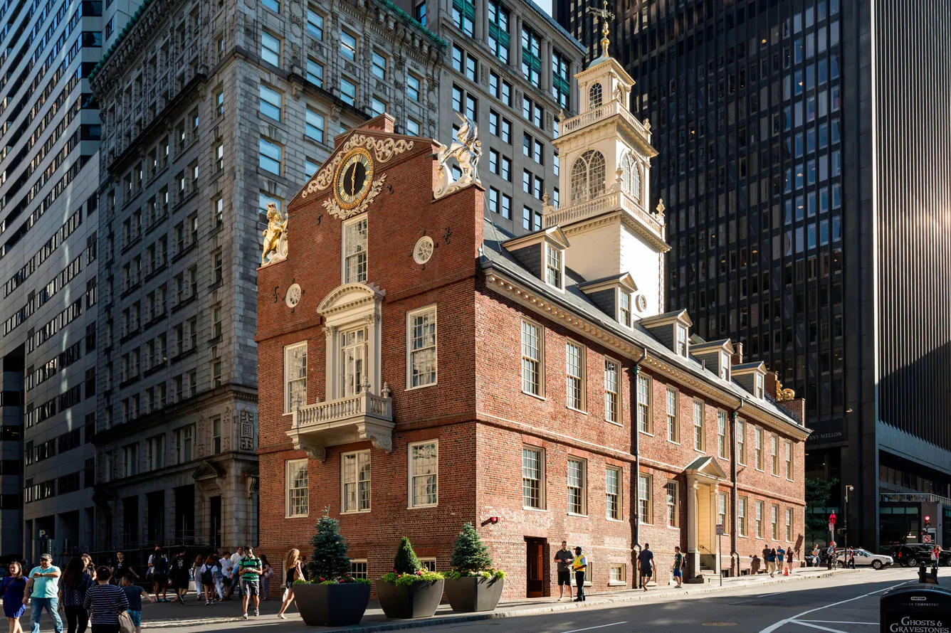 Boston Ritz Carlton Street COrner