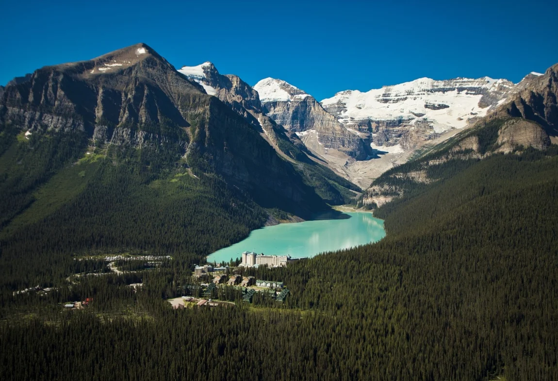 Fairmont Chateau Banff Image
