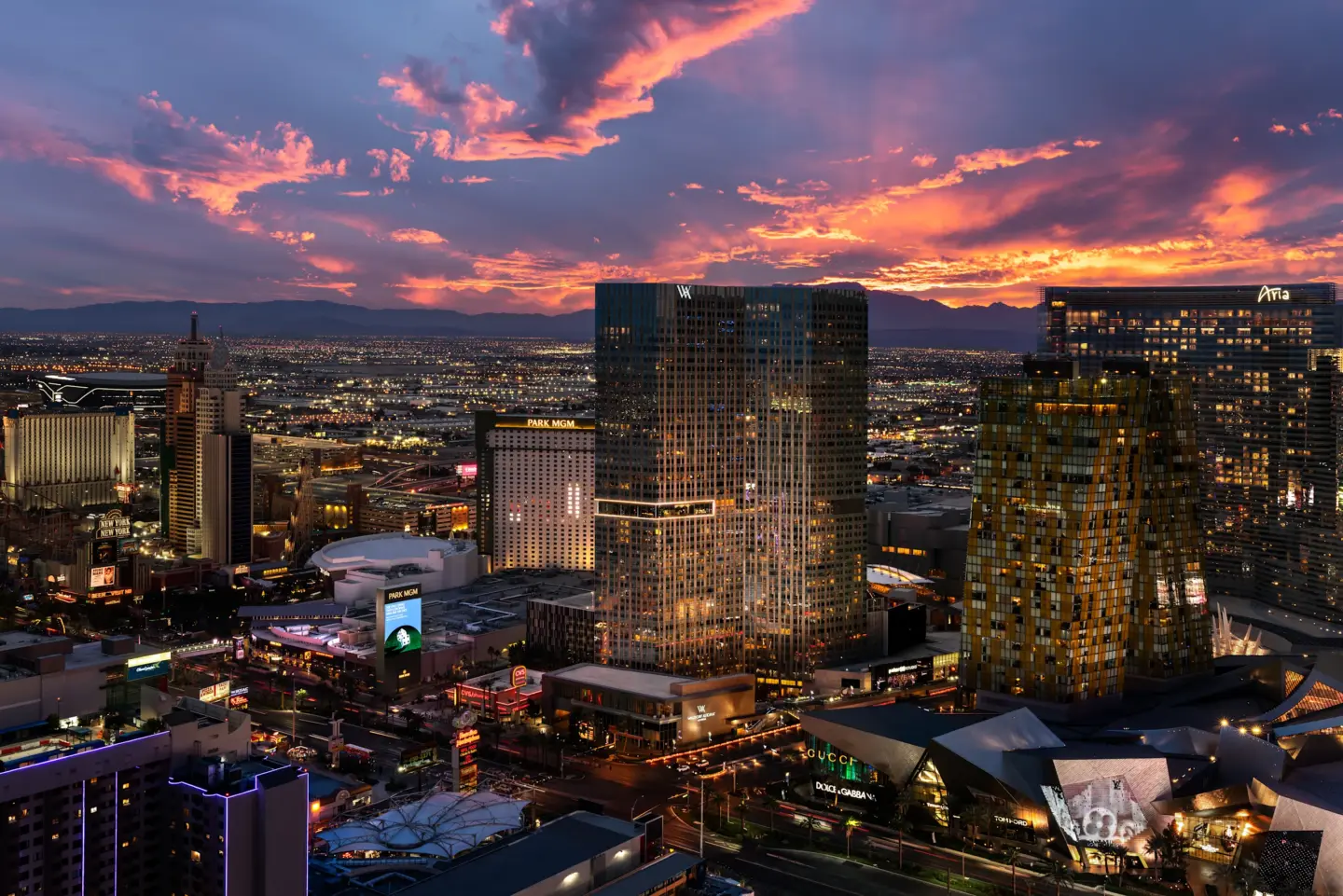 Las Vegas Waldorf View over Las Vegas