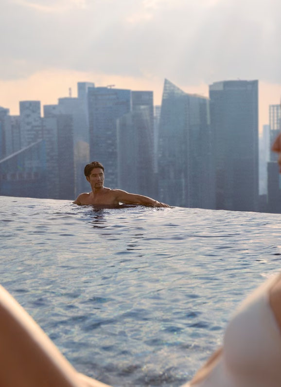 Singapore Rooftop View from Infinity Pool